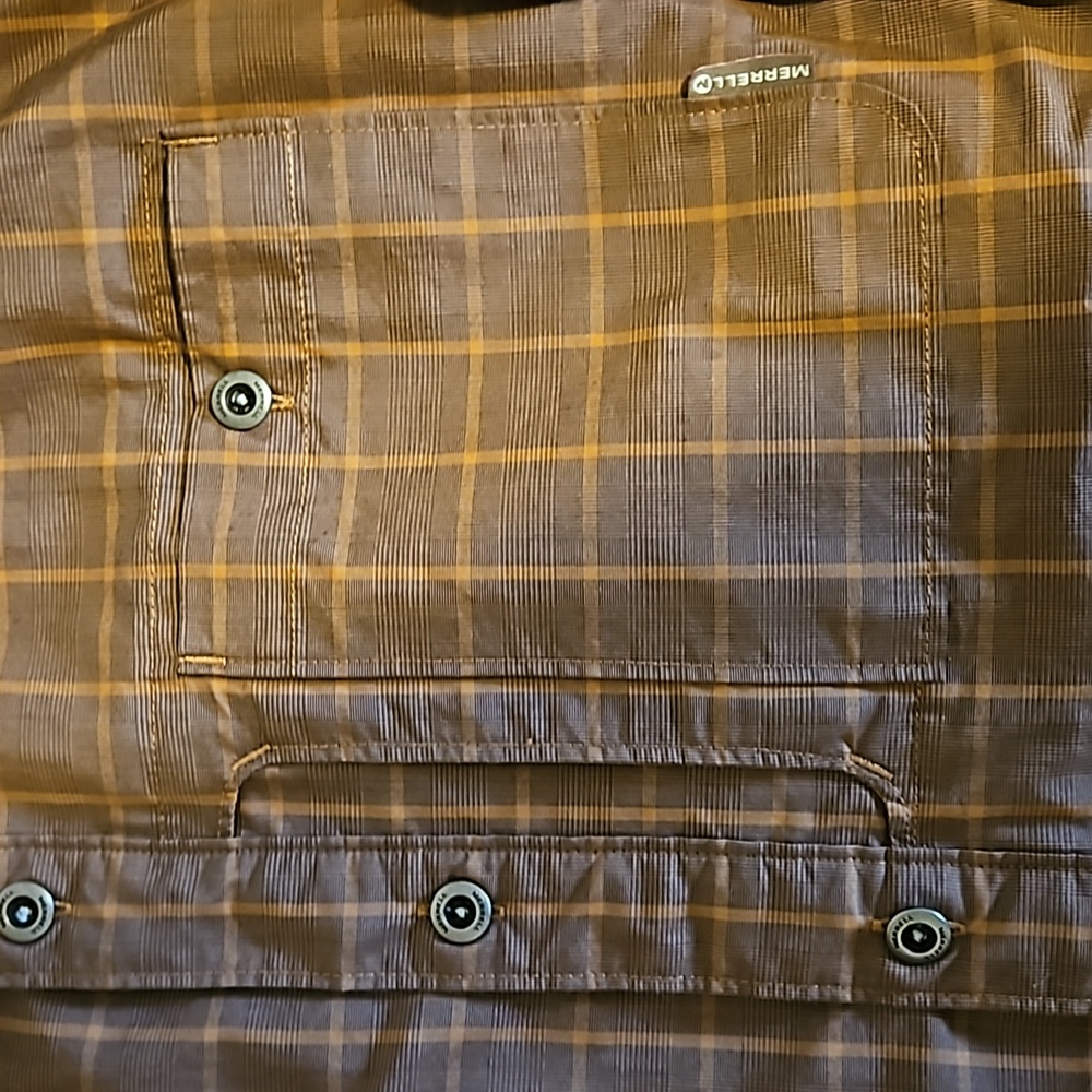 Merrell button shirt - Picture 4 of 4